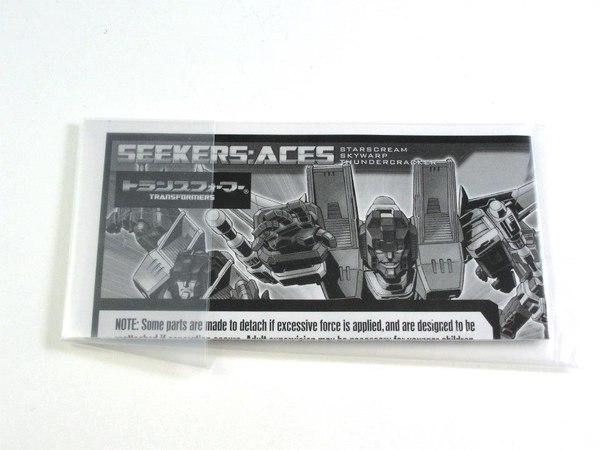 Transformers United Seeker Ace Set Out Of Box Image Botcon Henkei  (11 of 87)